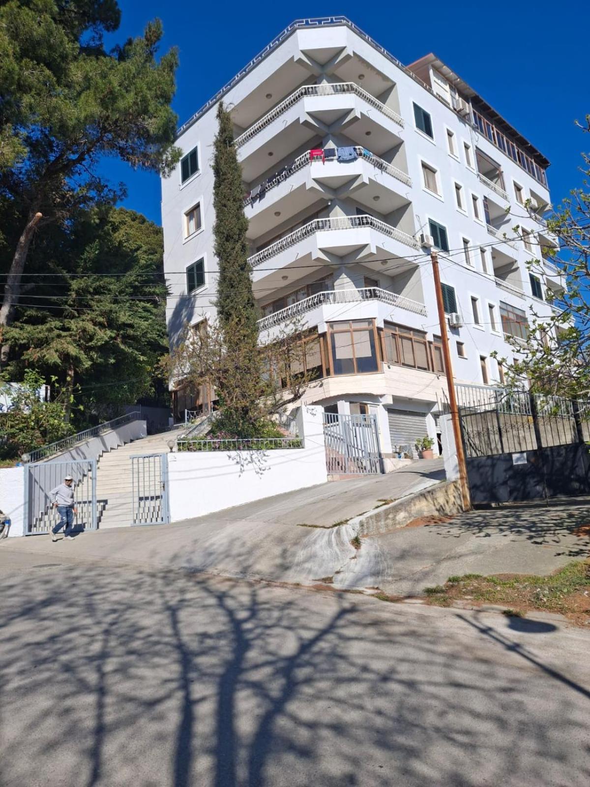 Jozi Kaiser Apartment 4 Durres Exterior photo